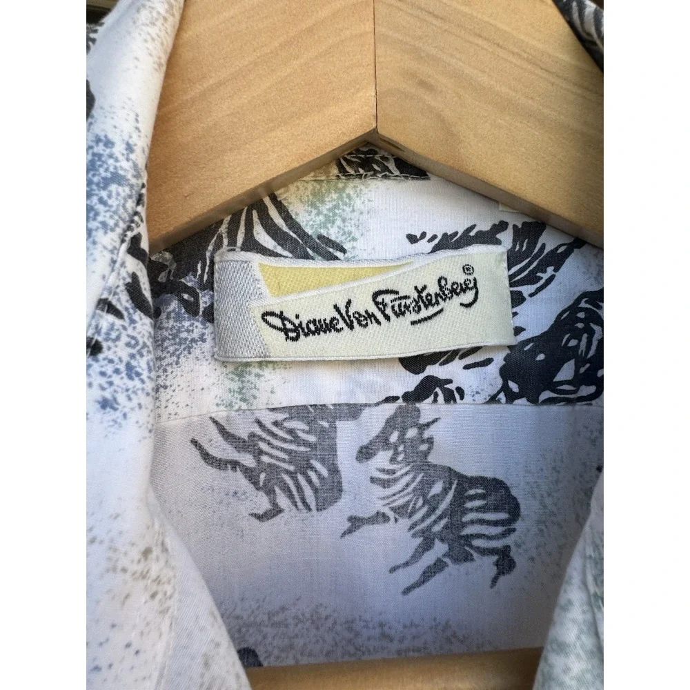 Vtg Diane Von Furstenberg Shirt Women Medium Zebra Print Safari Button Up 90s - Picture 2 of 7